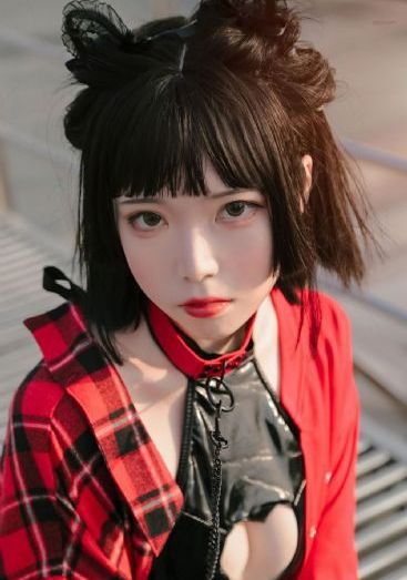 美女粉嫩极品国产在线2020_电影免费国语