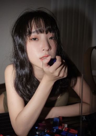 宅女深夜福利在线观看_720完整版观看