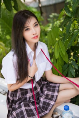 青青艹视频在线_BD英语完整在线观看