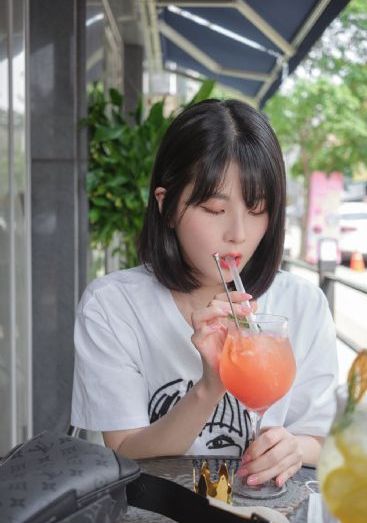 国产综合无码一区二区三区蜜蜜_超清电影免费在线