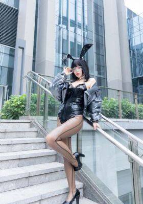 和漂亮女邻居激战一夜_HD免费播放