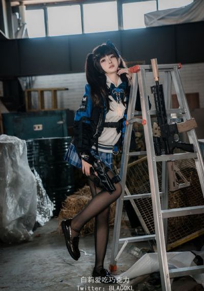 美女扒开粉嫩尿口的桶爽_4K在线手机播放