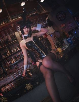 少妇一边喂奶一边和我做_高清完整无删减高清视频播放