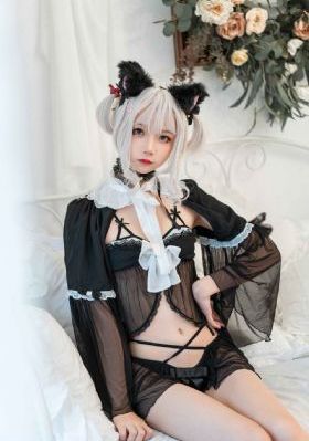 司机和乘客对女子不屑一顾_剧情片高清在线