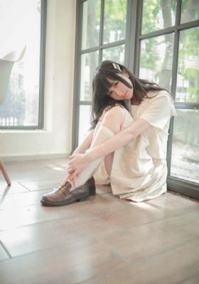 三级片性感的保姆的闺蜜_720日本电影免费